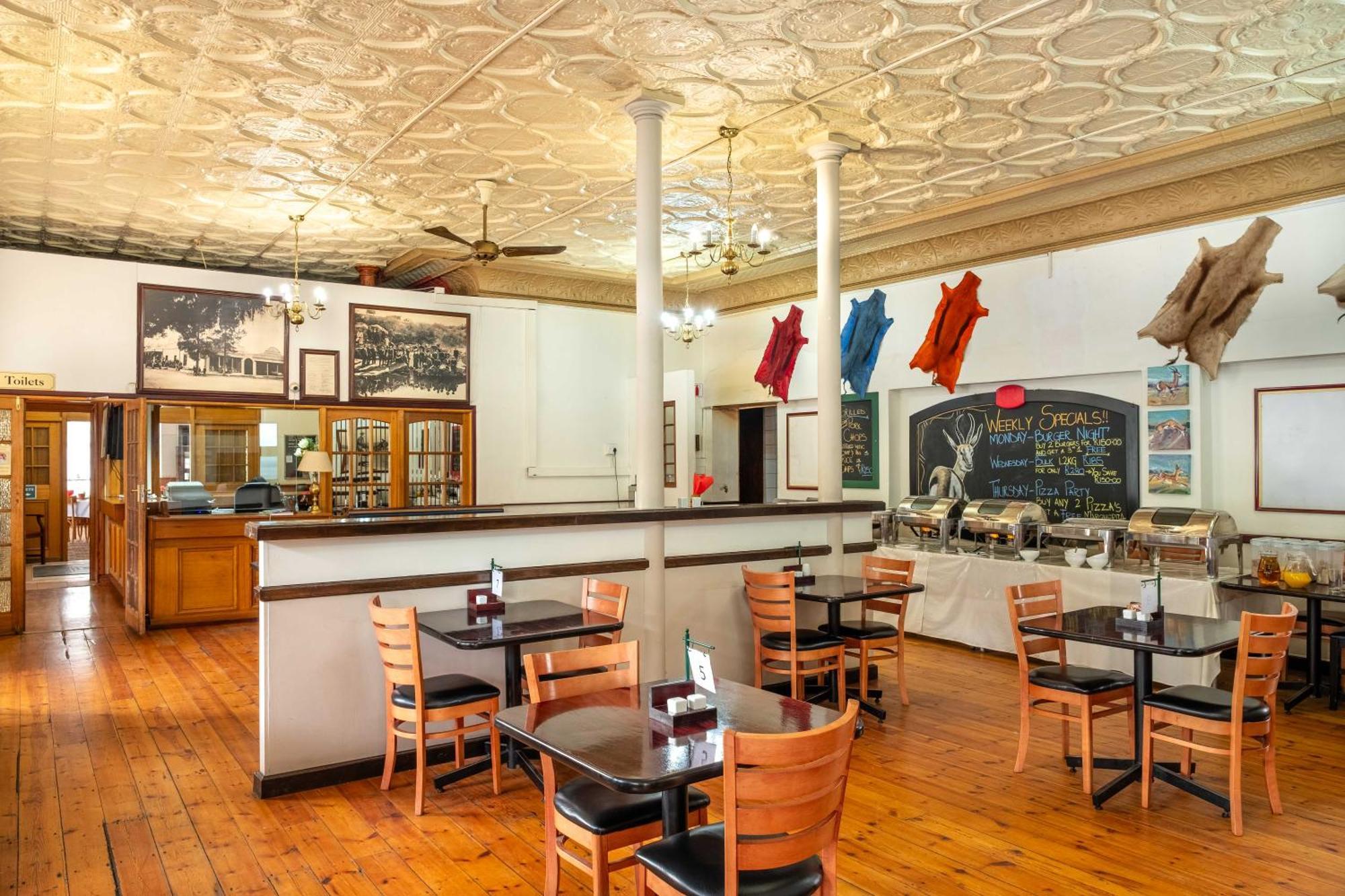 Karoo Country Inn Middelburg  Bagian luar foto