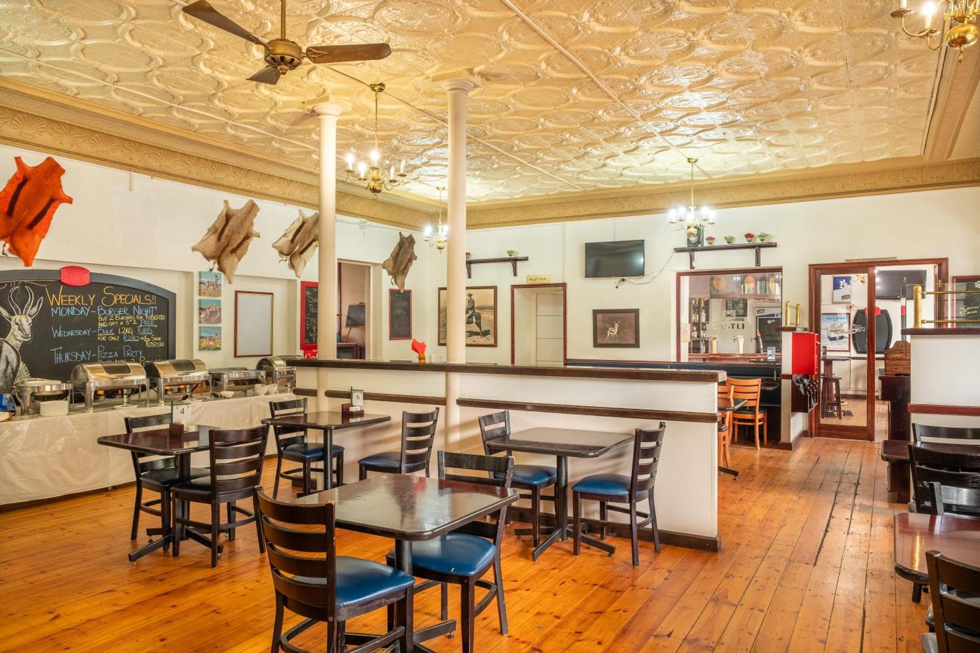 Karoo Country Inn Middelburg  Bagian luar foto